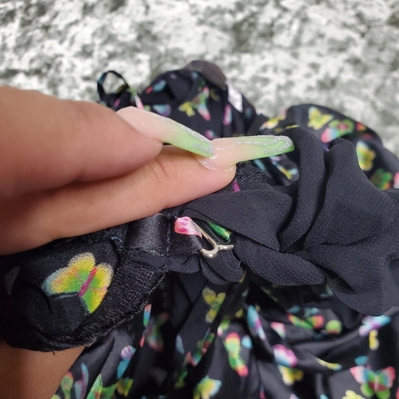 Victoria's Secret Butterfly Print Slip - Picture 6 of 7